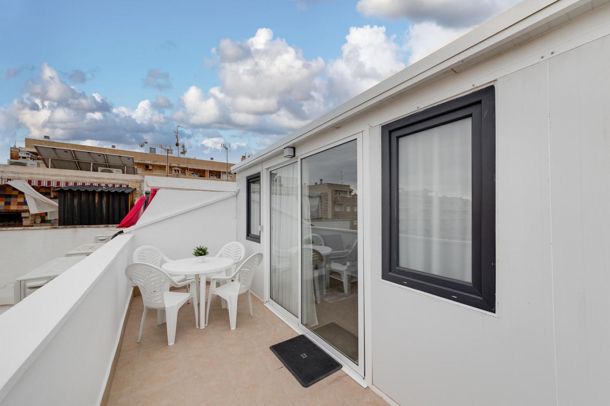 Cosy Apartment Near The Sea Torrevieja Exterior photo